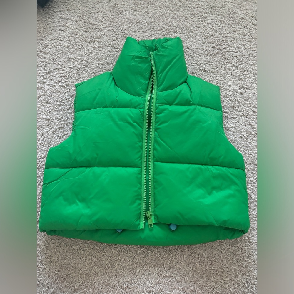 🗽Amazon Green Puffer Vest